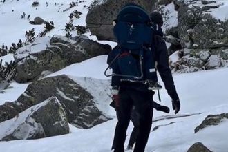 Hazard so zivotom v priamom prenose Rodicia vzali male dieta na tatransku turu v teniskach na nohach