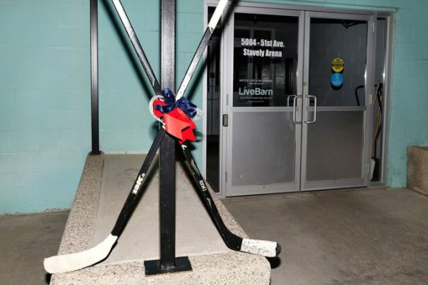 Kanadou otriasla tragicka smrt mladych hokejistov V Calgary cele hokejove stadion smutil