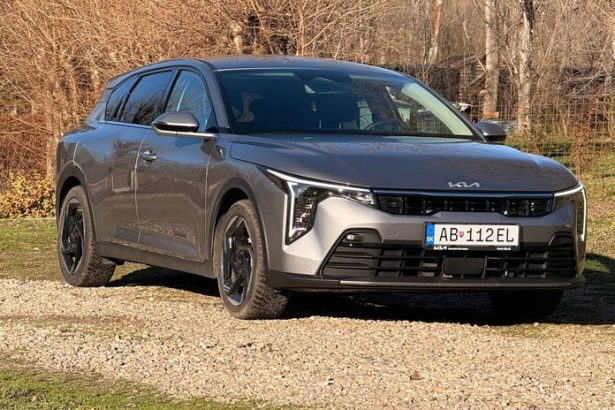 Kia K4 16 TGDi vyskusal i sme nastupcu Ceedu Aky je