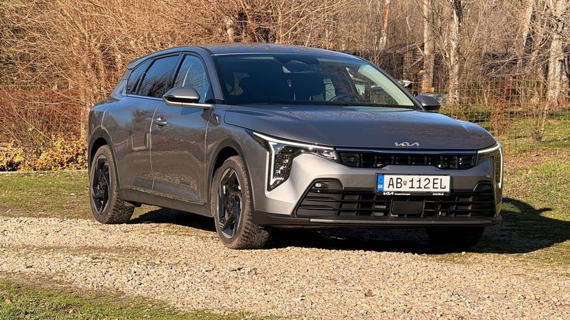 Kia K4 16 TGDi vyskusal i sme nastupcu Ceedu Aky je