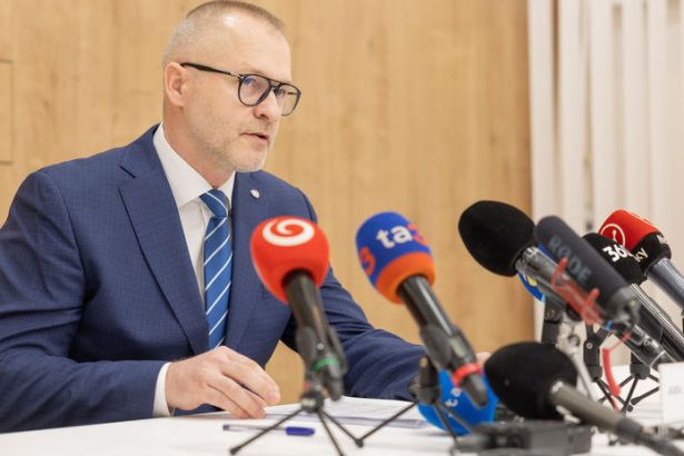 Krajsk prokuratura sa vyjadrela k darovaniu vojenskej techniky Ukrajine