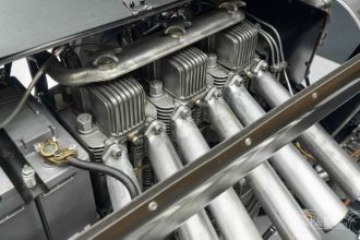 Lamborghini Centenario Traktori Najslabsie lambo vsetkych cias predavane za cenu supersportu