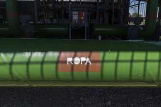 Madari biju na poplach Chorvati ich odmietli a tak siahaju na strategicke zasoby ropy