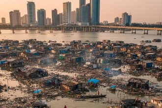 Makoko zrovnali so zemou Toto je definitivny koniec africkych Benatok