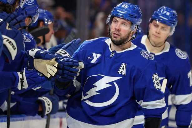 Na Petra Stastneho nikto nema Rus Kucerov dosiahol 700 asistencii ako druhy najrychlejsi Europan