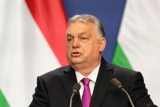 Orban sebavedomo Zelenskyj sa musi spamata t v Bruseli neschvalime nic na podporu Kyjeva blokadu prelomime
