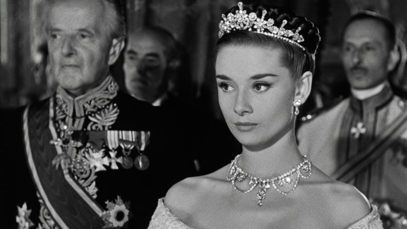 Podoba ktora berie dych Slavna herecka stvarni ikonu Audrey Hepburn su ako dvojacata