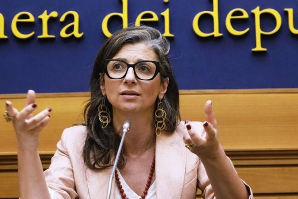 Protizidovska spravodajkyna v sluzbach OSN Sprava sa ako Hitlerov Goebbels Izrael ziada jej rezignaciu