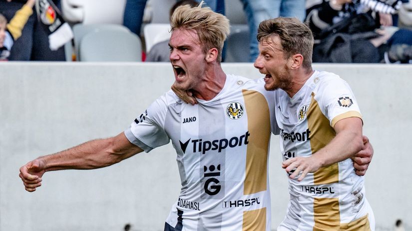 Slovan ma na haku mladeho slovenskeho utocnika Prestup vybavuje Vittek jeho dcera je priatelkou potencialnej posily