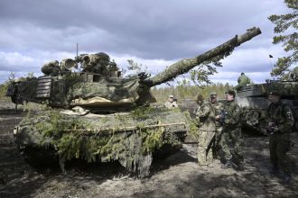 Sme strateni Sokujuce zlyhanie NATO na vojenskom cviceni Nepriatel znicil dva prapory denne