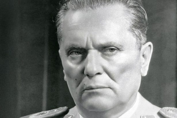 So spionom na kave v legendarnej Stefanke Ako sa Stalin 22krat pokusil zlikvidovat Tita