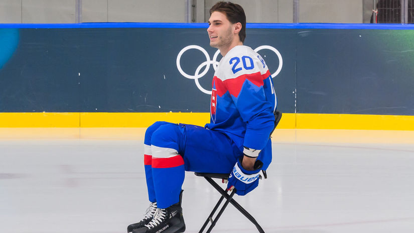 Uznavan kanadsk novinr glosuje priamo z Milna Ak sledujete hru Slafkovskho muste ma vzpriamen bradavky