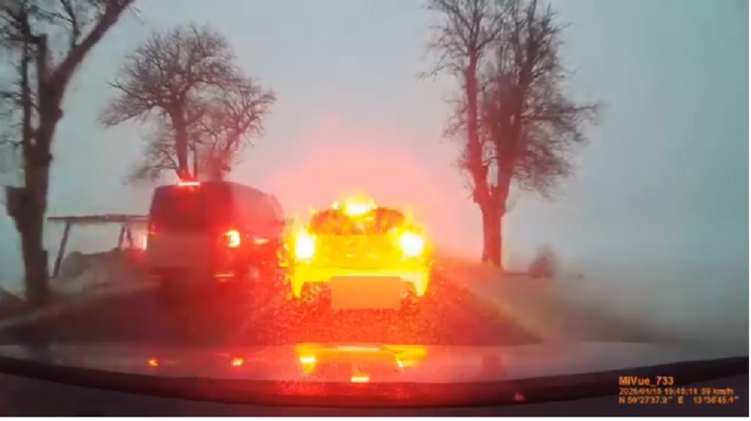 VIDEO Mimoriadny zasah policajtov Pozrite sa ako necakane prekvapili dielerov drog