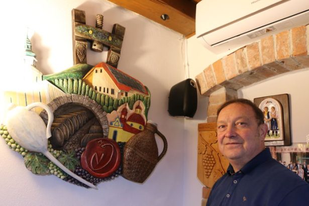 Vino ako osud Pribeh rodu ktory uz styri storocia obhospodaruje modranskes vinohrady