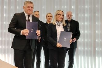 Vlada vykonala dalsi krok k restartu ziarskej hlinikarne Plan ako to uskutocnit je zatial iba na papieri