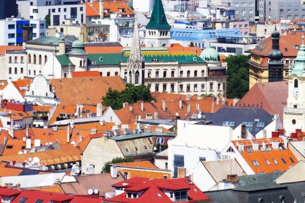 Zivot v Bratislave stoji oblicku Nasa metropola je 2 najdrahsia predbehli sme Varsavu aj Budapest