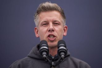 pokus o politicku likvidaciu magyar podal trestne oznamenie na zaklade nelegalne ziskanych sexualnych nahravok