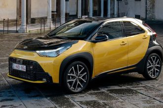 videotest modernizovana toyota aygo cross mestsky sikovnik s dospelackou technologiou
