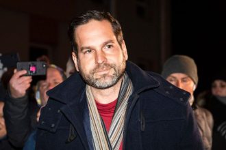 70tisic pre mna 150tisic pre starostu policia po rokoch obvinila sprostredkovatela uplatku