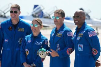 Americania chcu splnit Trumpovo zelanie Postavia trvalu zakladnu na Mesiaci