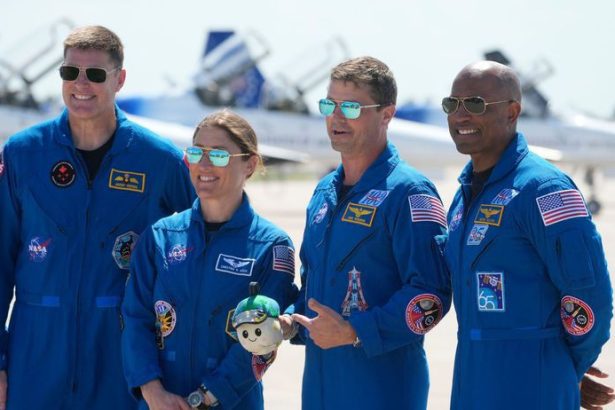 Americania chcu splnit Trumpovo zelanie Postavia trvalu zakladnu na Mesiaci