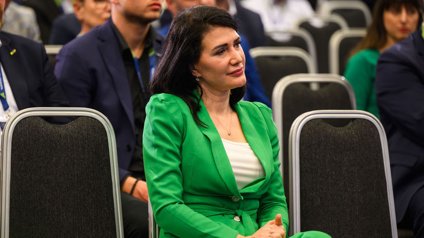 Bitto Ciganikova konci v republikovej rade strany Z SaS nateraz neodchadza do buducna chce stat pri Sulikovi