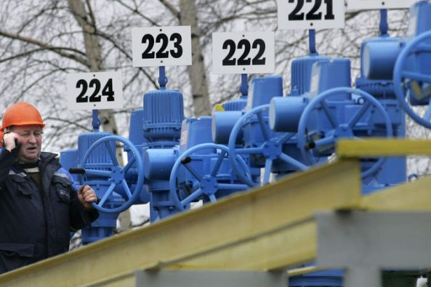 Brusel zaplati opravu poskodeneho ropovodu Druzba Zelenskyj oznamil kedy zacne fungovat