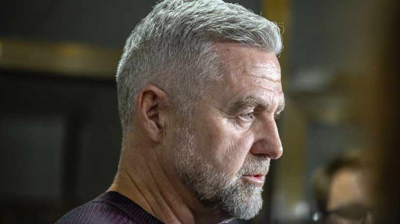 Gasparoviprekazaju farmaceutickefirmy prizivujuce sa na zdravotnictve Navrhuje statne prevzatie niektorych sluzieb