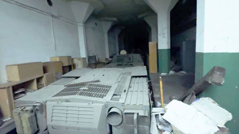 Hufnice ktore sluzili v polsku a libyi Co nasli youtuberi v zbrojnici Dnes su z nich len vraky