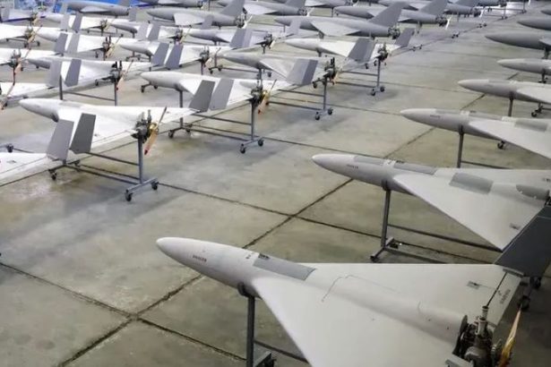 Karta sa obracia Rusko vyzbrojuje Iran smrtelnymi dronmi Moskva tiez ukazala cervene ciary