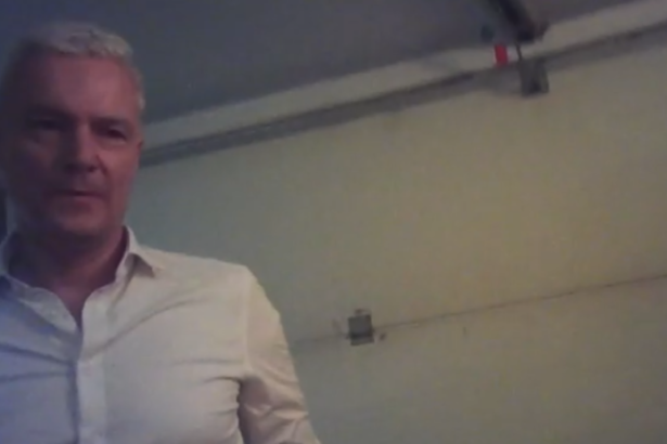 Lencova garazova kauza Ferencaka pripomina inho politika Pre jeho karieru je to velmi neprijemne