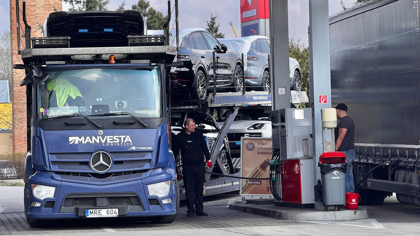 Menej paliva v nadrzi viac problemov Nove pravidla na cerpacich staniciach neprijemne prekvapili slovenskych kamionistov