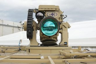 Neviditelna sila zmenila rakety na popol internetom sa siri zahadne video z konfliktu nasadil izrael laserove zbrane