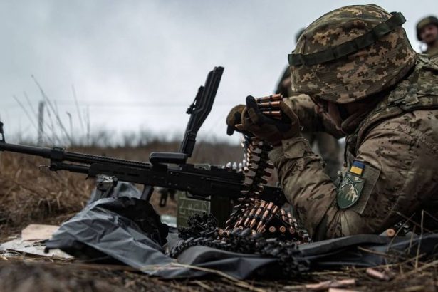 ONLINE Po utokoch Ukrajiny hlasi Rusko poziar v pristave a vypadky elektriny