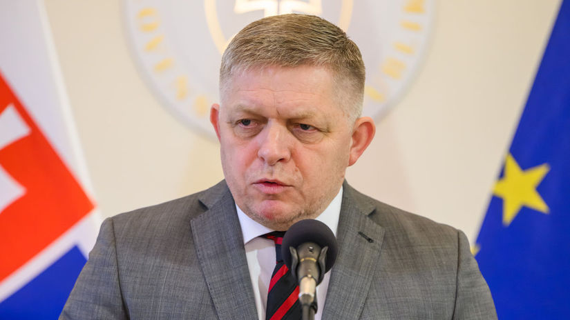 Opravit Druzbu a povolit tranzit Fico zverejnil list Zelenskemu Simecka Mam lepsi napad napisme Putinovi Matovic reagoval gestom