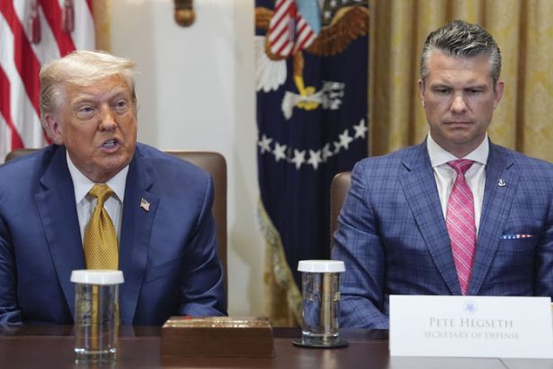 Pentagon sa pripravuje vyslat na Blizky vychod dalsie tisice vojakov Ide o elitnych vysadkarov