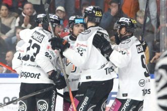 Poprad je v semifinale Zilina konci sezonu Banska Bystrica a Kosice Opat rozhodlo predlzenie