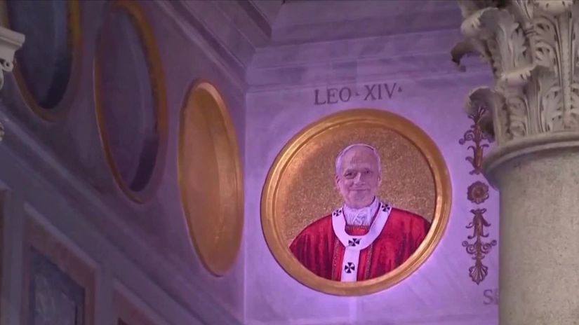 Sem sa len tak hocikto nedostane Zabery odhaluju vatikanske zakutia kde vznikaju mozaiky pre papezov