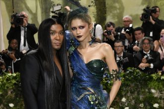 Tajna svadba v Hollywoode stylista slavneho Zendaye prisiel s shokujucim odhalenim uz su svoji zmeskali ste to odkazal