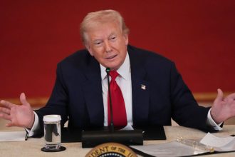 Trump zdvihuje Stit Ameriky a posiela armadu do boja proti drogovym kartelom V Ekvadore padli prve smrtelne vystrely