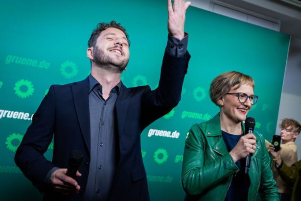 V krajinskych volbach v Badensku Wurttembersku podla prognoz tesne zvitali Zeleni