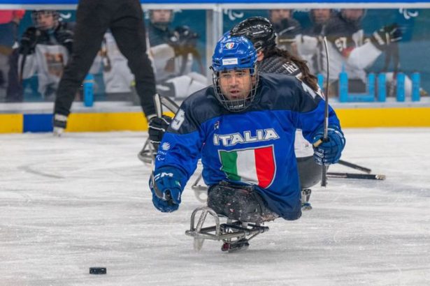 VIDEO Ako Granlund v Bratislave a Lopusanova Parahokejista predviedol neuveritelny Michigan