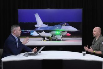 Velitel bojovej letky F16 pplk Gregor Najtazsie je tankovanie za letu Na vycviku bojujeme aj proti americkym pilotom