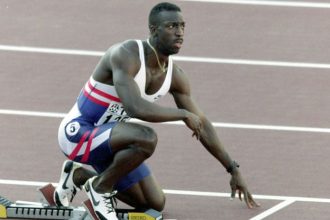 Vyplatil si pol miliona dolarov Stvornasobny olympijsky vitaz je obvineny zo zrady sportovcov a veritelov