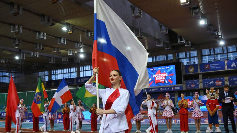 incident pod piatimi kruhmi ceska spominala na zlocinecky system v rusku a odmietla ceremonii s ruskou superkou