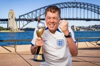 radikalny krok verneho fanusika dochodca predava dom aby sa zucastnil ms vo futbale