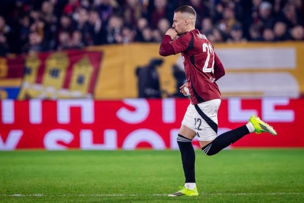 spartansky debakel zasiahol aj slovakov cesi skritizovali rozpacitych haraslina a neistoto surovciaka prisni boli aj dalsi