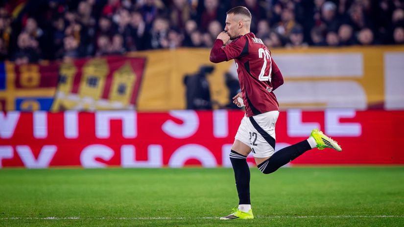 spartansky debakel zasiahol aj slovakov cesi skritizovali rozpacitych haraslina a neistoto surovciaka prisni boli aj dalsi