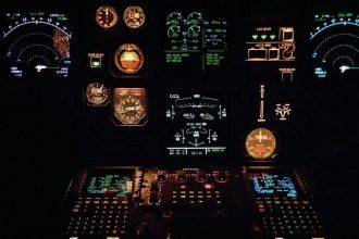 styri dekady bez tragedie ako sa z autobusu v oblakoch stal kralom leteckej bezpecnosti