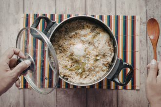 tento kuchynsky riad ma doma kazdy no jeho skutocny vyznam vacsina ludi podceuje obycajna lyzica moze ovplyvnit vase zdravie